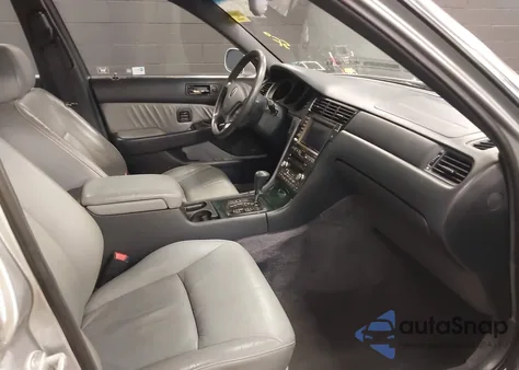 2004 Acura Rl 3.5 z USA, uszkodzony, nr VIN JH4KA96604C001061